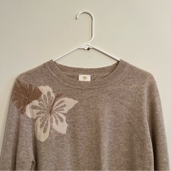 The Westside Sweater - Picture 4 of 8